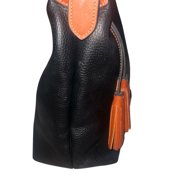 Dooney & Bourke Pebble Grain Paige Shoulder Bag Black Leather Tan Leather Accent - Picture 6 of 9